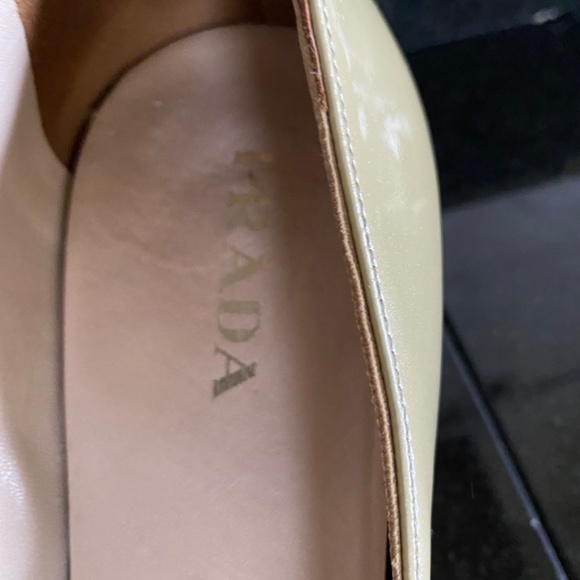 VINTAGE PRADA (MADE IN ITALY) - Picture 14 of 16